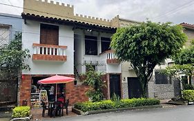 Ayenda Sarayu House